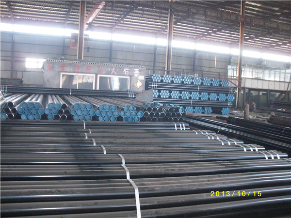 Export packaging black paint pipe